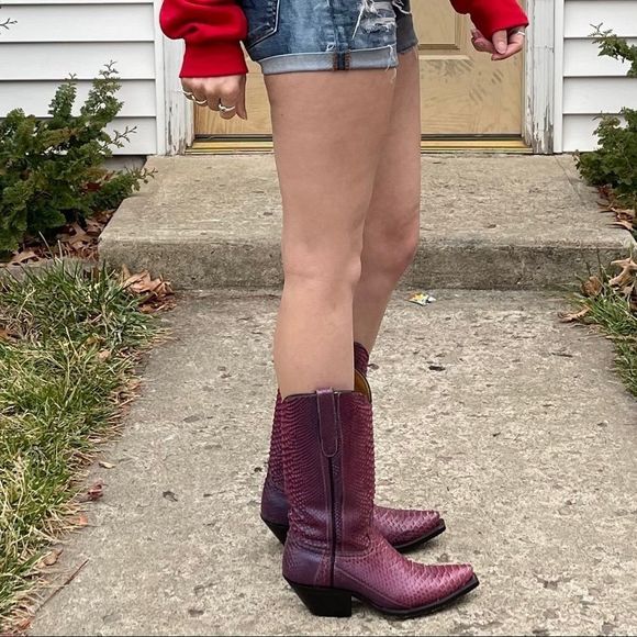 CUSTOM WOMEN'S PURPLE FULL PYTHON WOVEN COWGIRL BOOTS - SNIP TOE - Picture 5 of 12